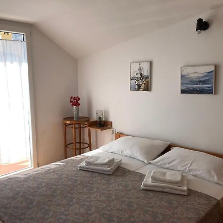 Sobica Hotell Baška Eksteriør bilde